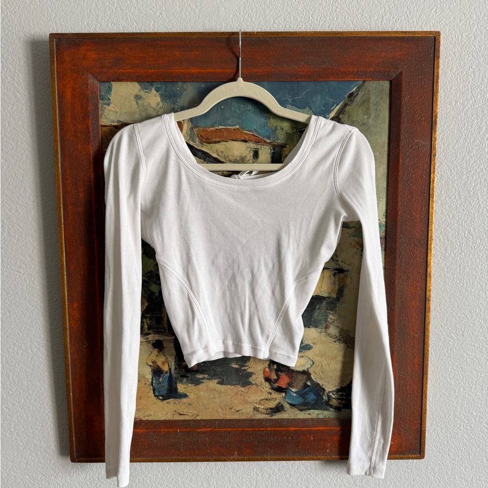 lululemon athletica White Long Sleeve Crop Top